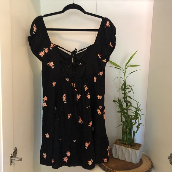 Aeropostale Dresses & Skirts - Black floral babydoll tie dress from Aeropostale (size L)